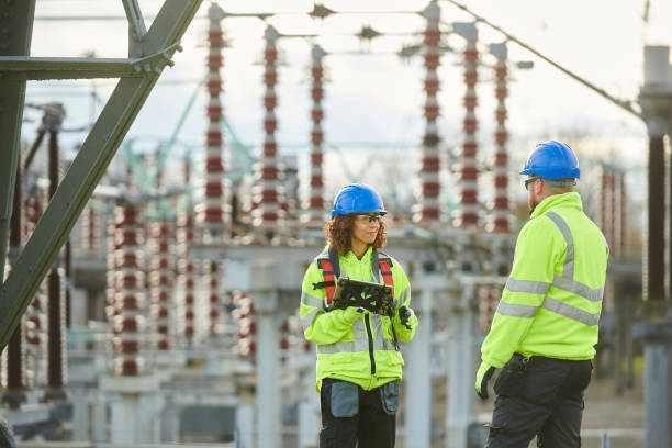 Best Affordable Emergency Electrician  in Melville, RI