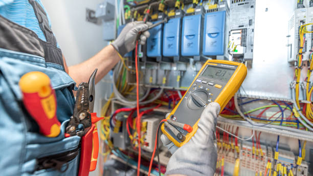 Best Local Electrician Companies  in Melville, RI